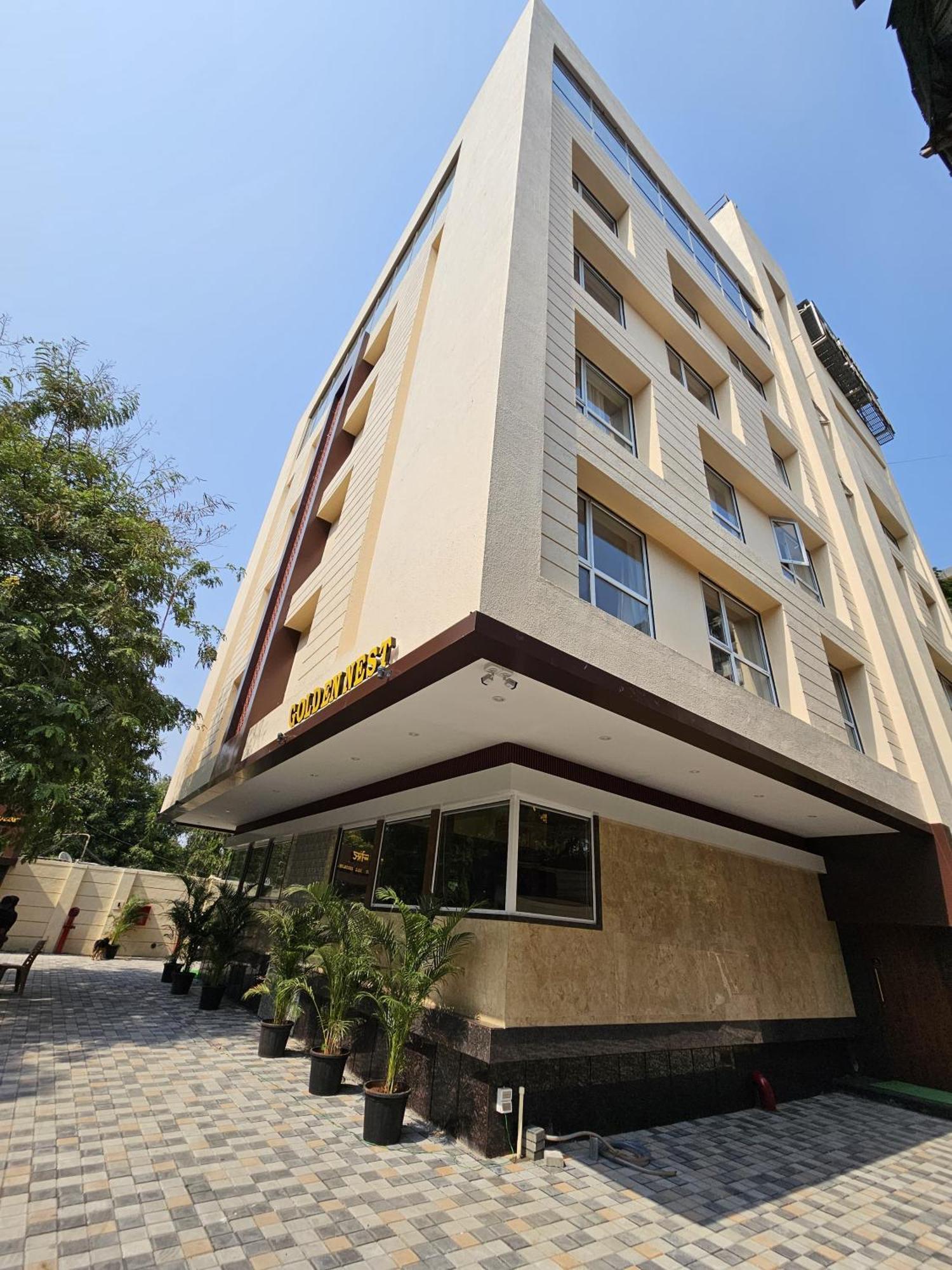 Hotel Golden Nest Thane Eksteriør bilde